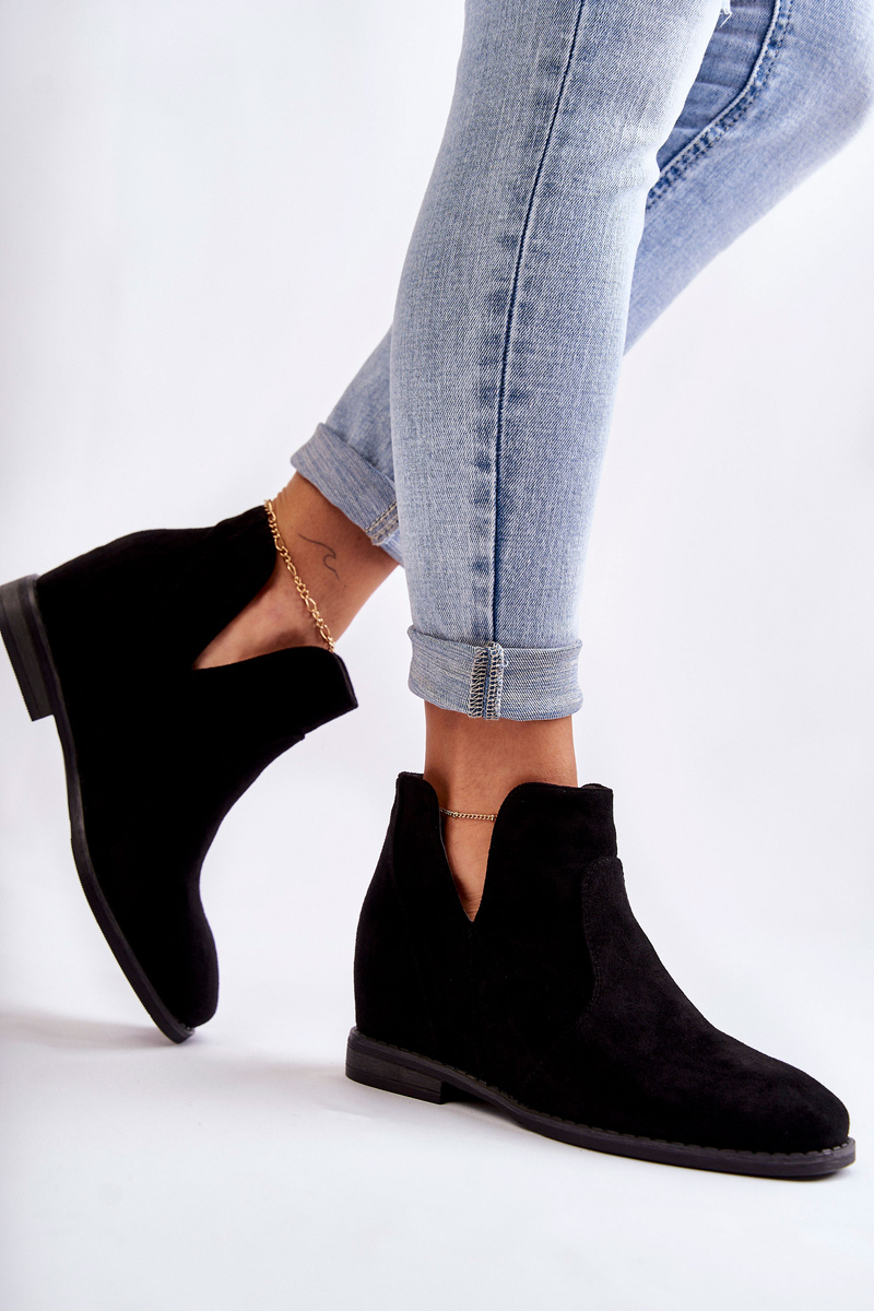 Suede Boots With Cut outs On A Flat Heel Black Henriette ZAZOO.PL