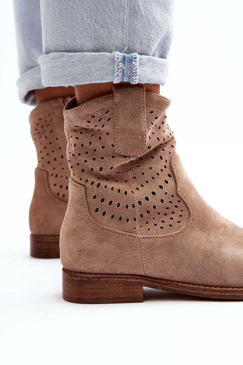 Cut out outlet flat ankle boots