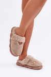Furry Slippers With A Small Brooch Dark Beige Primaria