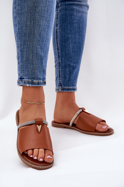 Eco Leather Slippers With Flat Heel And Decorative Strap Camel Hirtewi