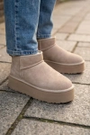 Women's snow boots made of natural suede beige Mairene