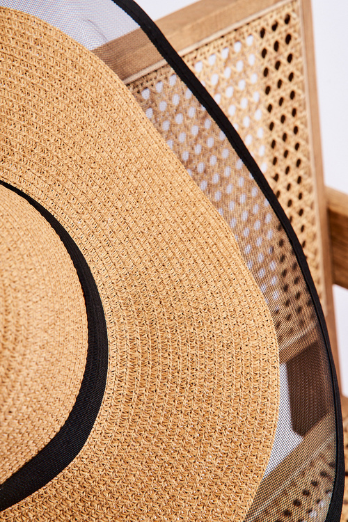 Fashionable Women's Mesh Hat Beige