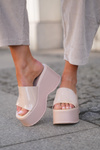 Lacquered Women's Sandals On Platform And Wedge Beige Nellevia