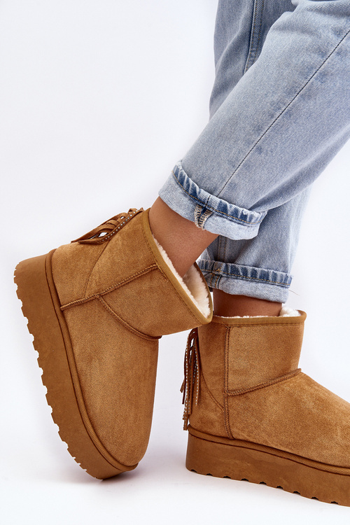 Women's snow boots on a chunky platform with tassels Camel Lirico