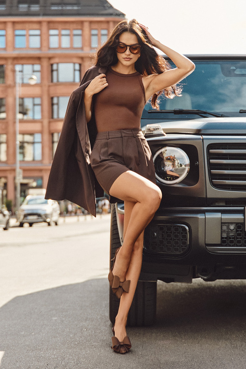 High heels with open heels and bow Brown Eklevia