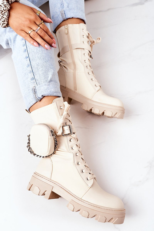 Insulated Boots With A Purse Beige Look At Me