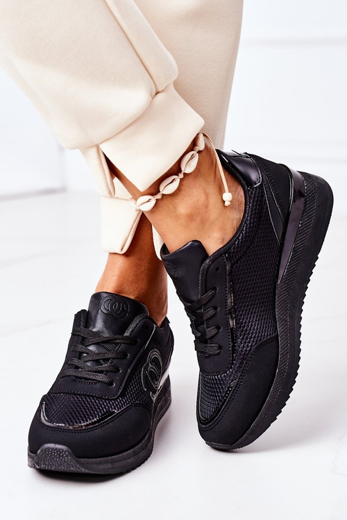 Women’s Sport Shoes Sneakers Black Under Control