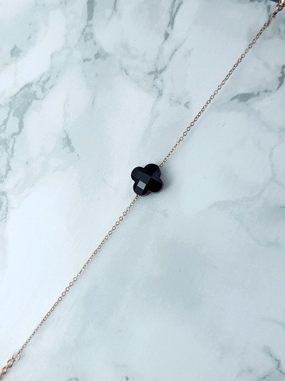 Damska Bransoleta Na Łańcuszku Czarna Koniczynka Złota Memphis