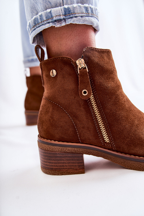 Suede boots on a low post Brown Laurisa