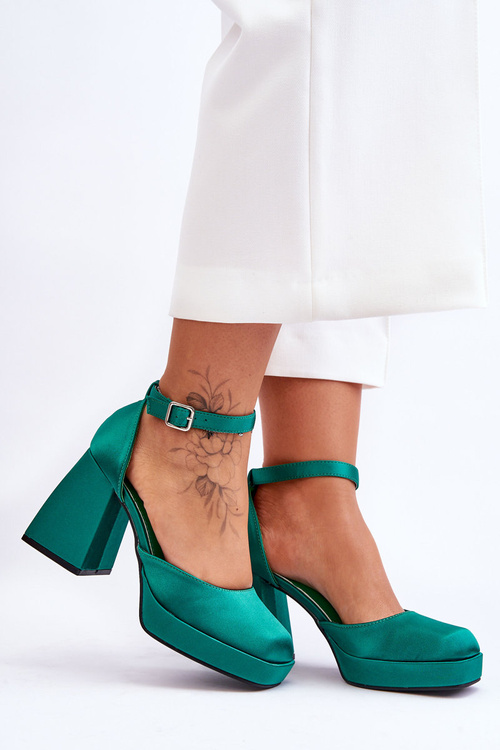 Fashionable Pumps On Massive Heels Green Sandia