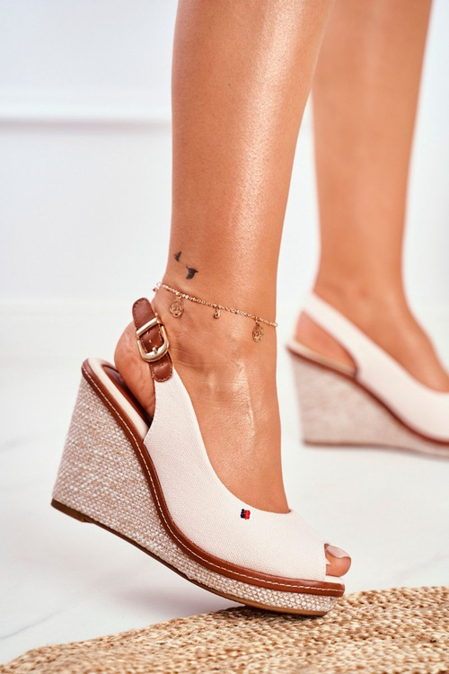 Sandals On A Braided Wedge Beige Tommy