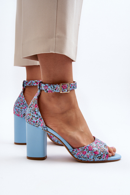 Sandały W Kwiaty Na Słupku Niebieskie Vitamella GG-127