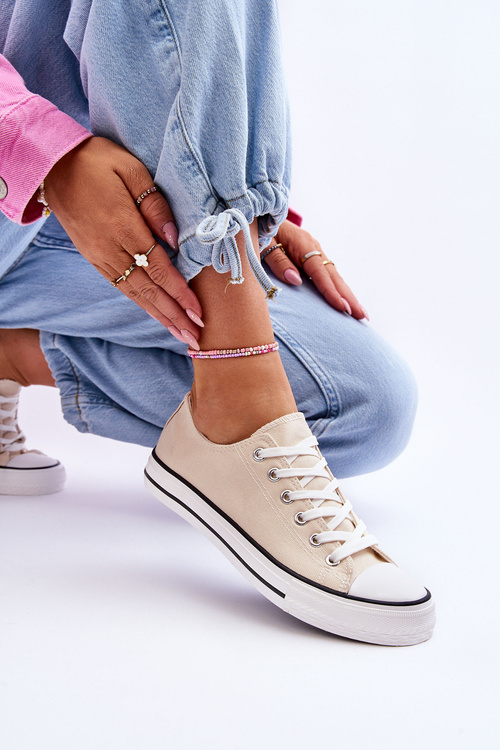 Classic Low Women's Sneakers Light beige Vegas