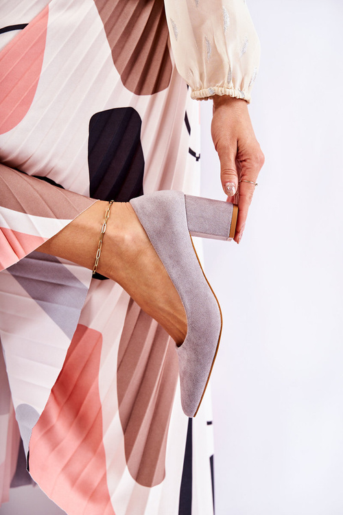 Classic Suede Pumps On A Heel Grey Lency