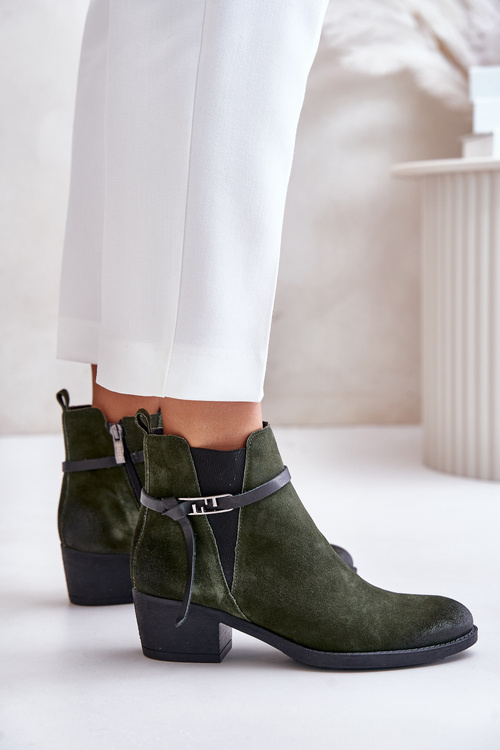 Insulated suede ankle boots with a zipper dark green Zazoo 60478