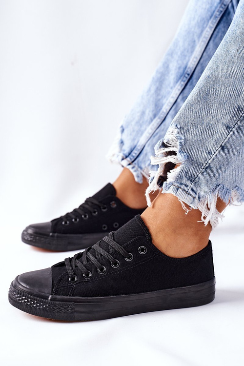 Women's Classic Sneakers Black Omerta