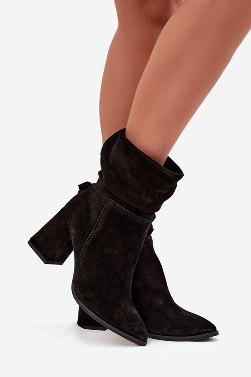 Ankle boots made of natural suede lined with a heel with gathering Zazoo 4216 Black