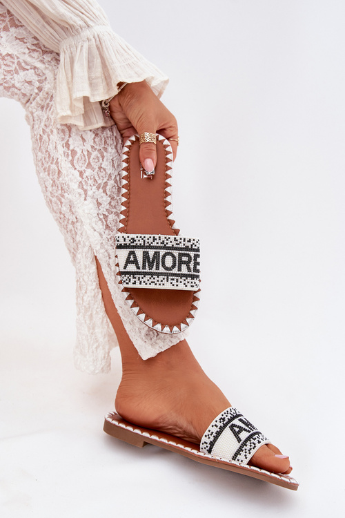 Ladies flat sandals with decoration Amore white Avelina