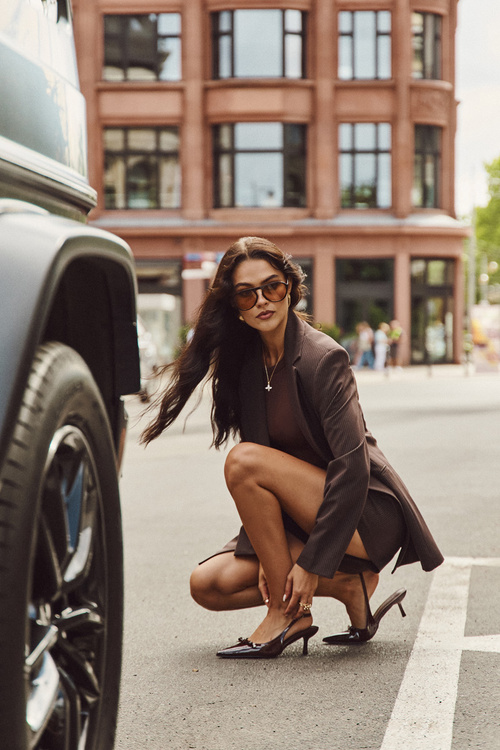 Patent leather pumps with heel with bow burgundy Olvena