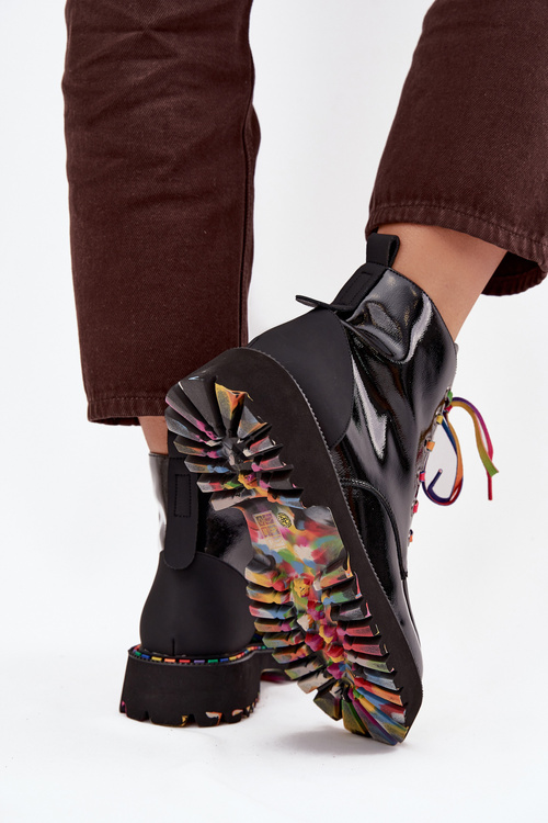 Damskie Botki Z Lakierowanej Skóry Czarne Artiker 57C0064