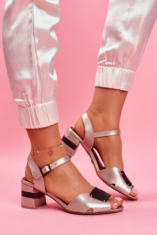 Leather Sandals On A Block Heel Maciejka 04120-25 Golden