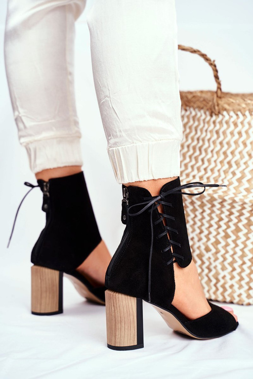 Women’s Sandals On High Heel Maciejka Leather Black 04122-01