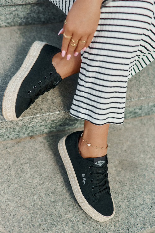 Ladies Sneakers With Braiding Lee Cooper LCW-25-44-3216 Black