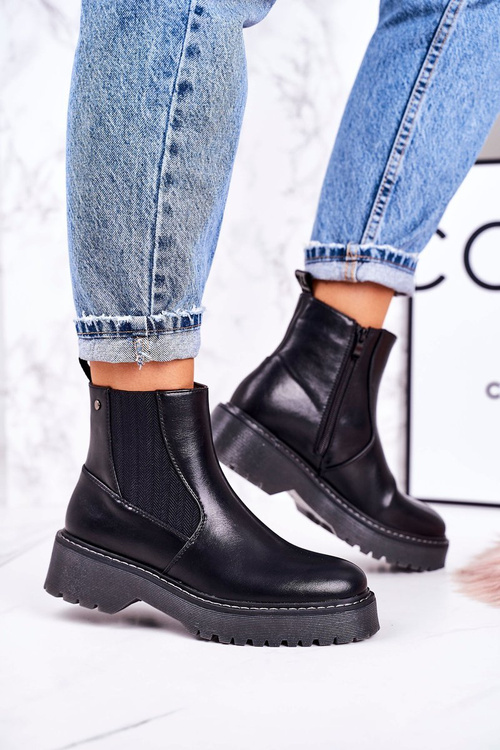 Women's Insulated Chelsea Boots On A Rubber Sole Black Voyager