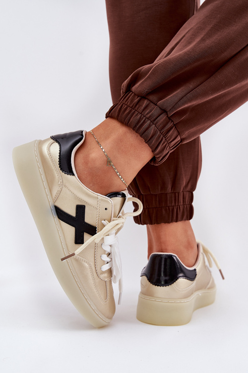 Low Women's Sports Shoes Golden Zelevelis