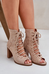 Heeled sandals with shaft and lacing beige Ivelseki