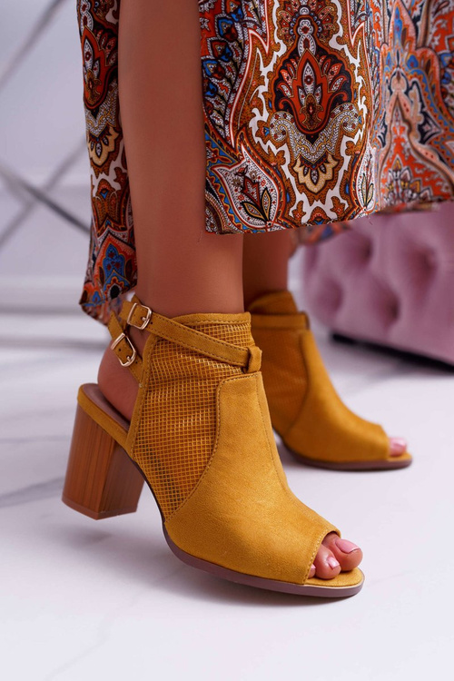Women's Suede Sandals Yellow Thido