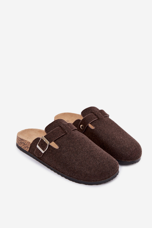 Men's slippers with buckle chocolate Luvan