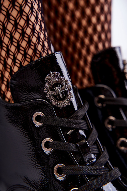 Lacquered Warm Laced Boots Black Enrica