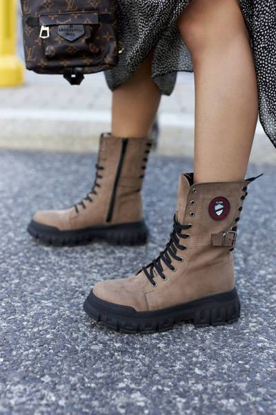 Women’s Flat Hiking Boots Brown Monope