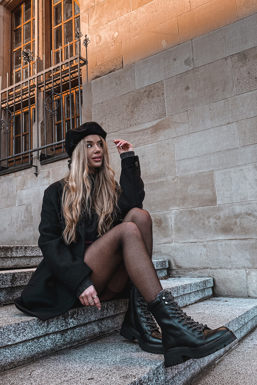 Women's trapper boots made of eco leather black Bellora