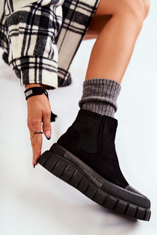 Fashionable Slip-On Boots On The Platform Black Jenna