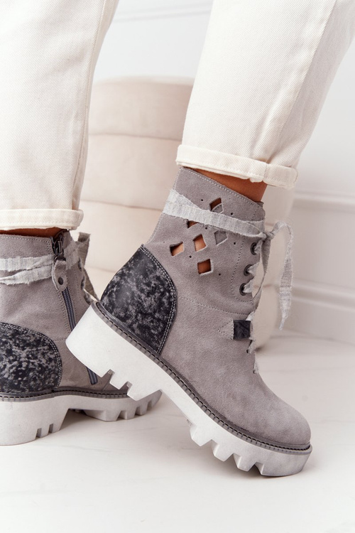 Suede Openwork Boots Maciejka Grey 05033-03