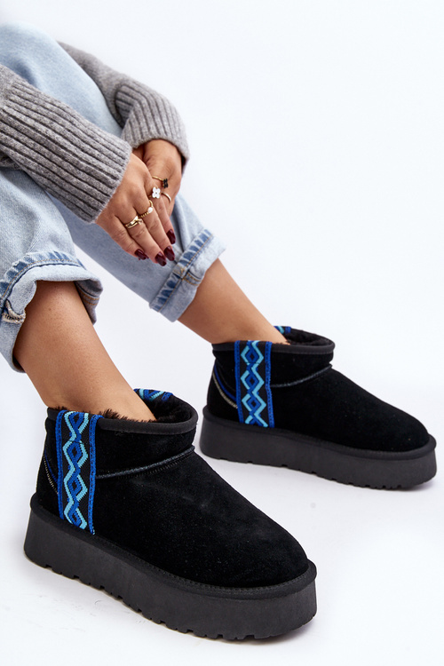 Women's snow boots with thick sole in black Vebissat