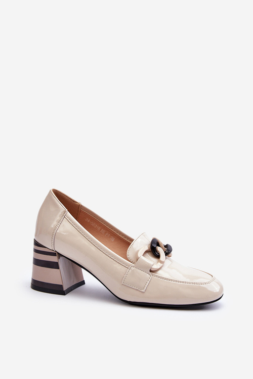 Beige Patent Leather Pumps with Chain Paliotte