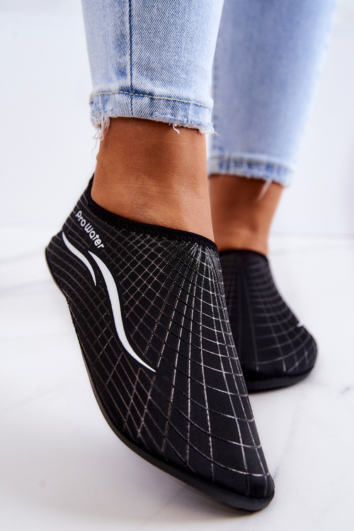 Buty Sportowe Damskie Do Wody Czarne ProWater 22-4-013L