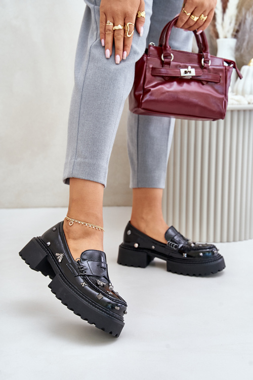 Damskie Półbuty Z Ozdobami Skóra Naturalna Lakierowane Czarne D&A MR880-103