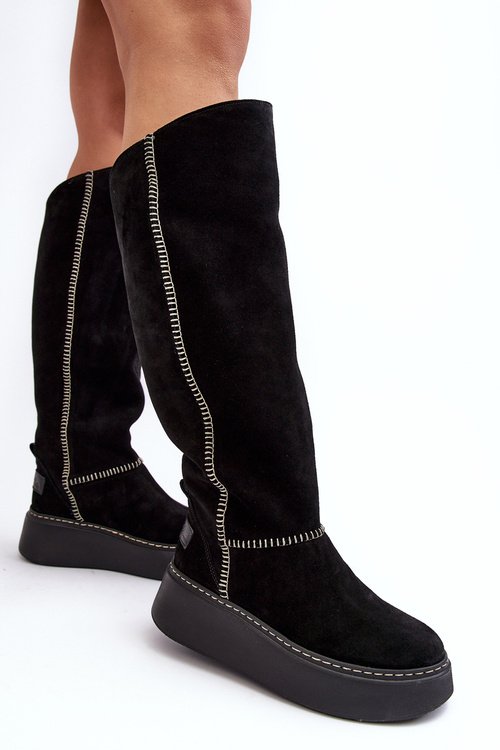 Women's Suede Boots on Massive Platform Maciejka 06312-01 Black