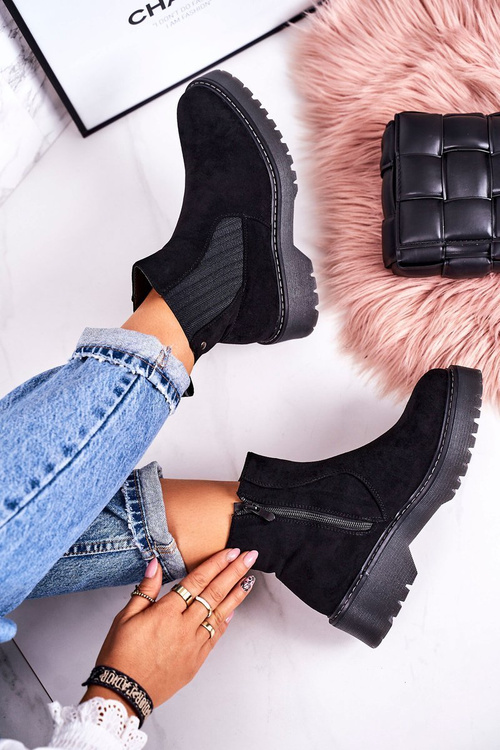 Women's Insulated Chelsea Boots On A Rubber Sole Suede Black Voyager