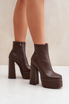 Boots On Massive Platform And Heel Insulated Chocolate Selahra