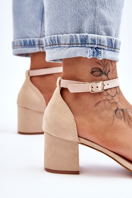Low Heel Suede Sandals Beige Quincy