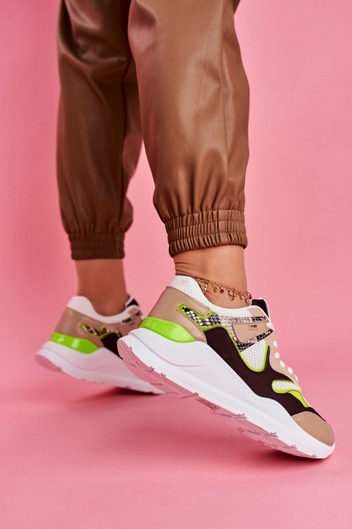 Women’s Sport Shoes Sneakers White Freak