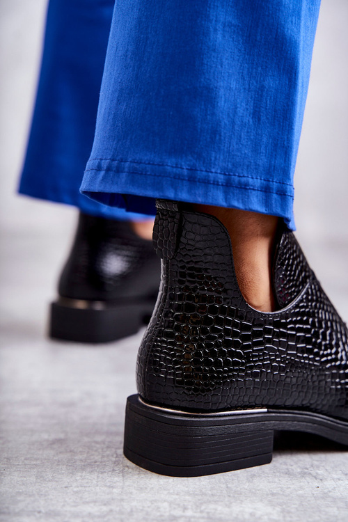 Laquered boots with cutouts on a flat heel Black Eunice