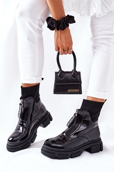 Boots On A Chunky Sole Black Chicago