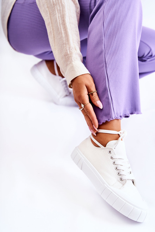 Women's Sneakers On The Platform White Comes