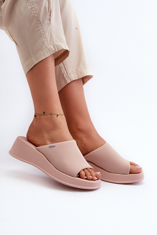 Klapki Na Koturnie Pachnące Damskie Jasnoróżowe ZAXY LL285083